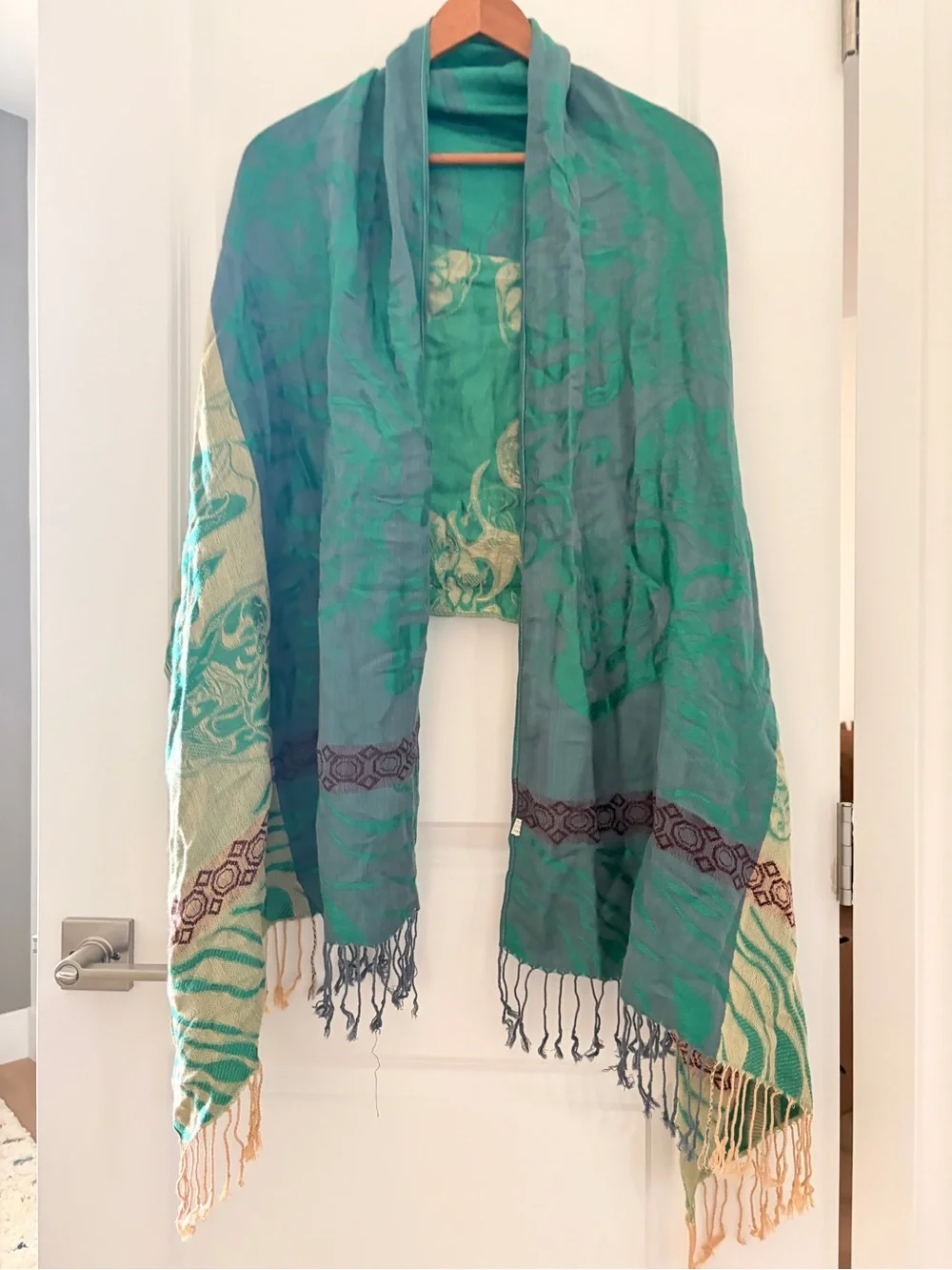 Green Patterned Cotton Scarf / shawl with Fringe